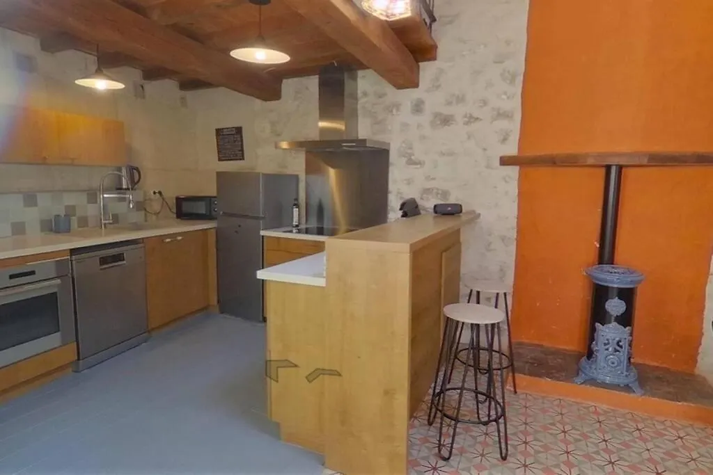 Maison De Charme Dans Le Centre Historique , Wifi Clim 6 Pers Calme Et Confort Apartment Arles